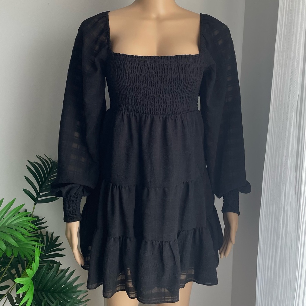 Streetwear Society Black Square-Neck Smocked Tiered Long-Sleeve Dress